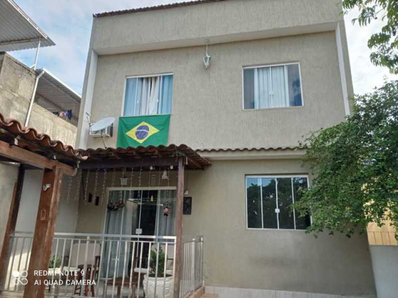 Casa à venda com 3 quartos, 144m² - Foto 1