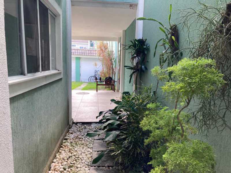 Casa de Condomínio à venda com 4 quartos, 180m² - Foto 5