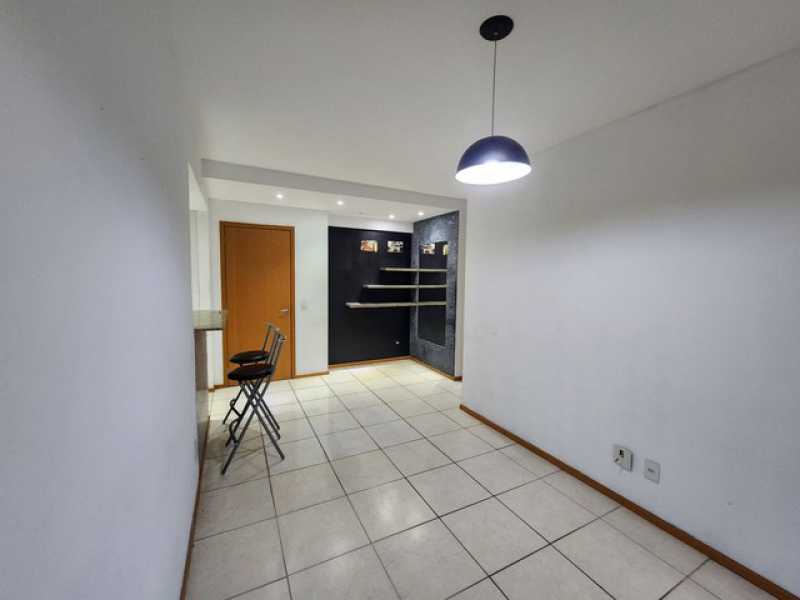 Apartamento à venda com 3 quartos, 75m² - Foto 3