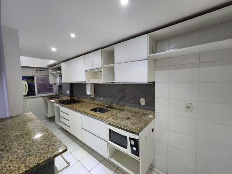 Apartamento à venda com 3 quartos, 75m² - Foto 7