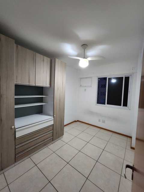 Apartamento à venda com 3 quartos, 75m² - Foto 11