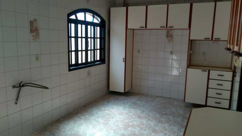 Casa de Condomínio à venda com 4 quartos, 260m² - Foto 11