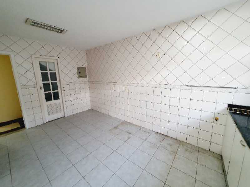 Casa de Condomínio à venda com 4 quartos, 160m² - Foto 18