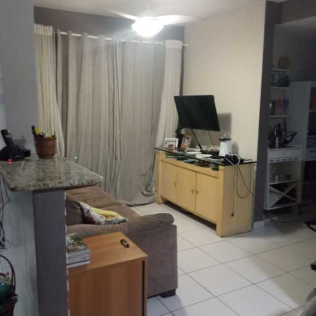 Apartamento à venda com 3 quartos, 70m² - Foto 1