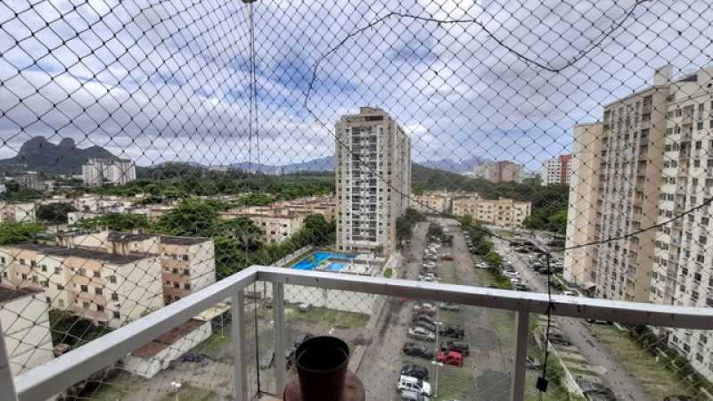 Apartamento à venda com 3 quartos, 70m² - Foto 2