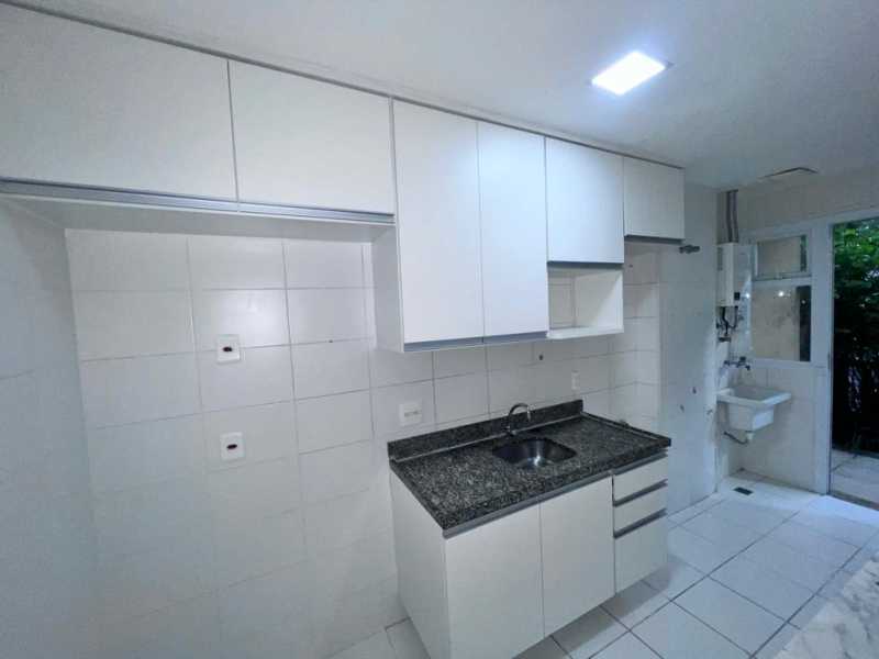 Apartamento à venda com 2 quartos, 68m² - Foto 22