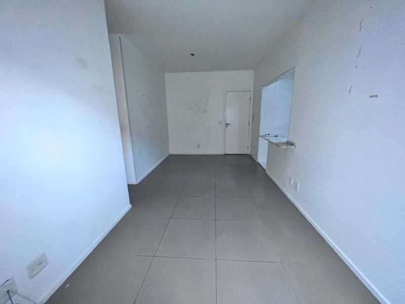 Apartamento à venda com 2 quartos, 68m² - Foto 9