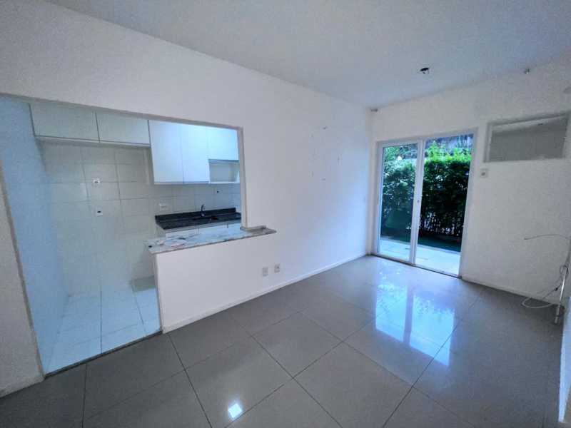 Apartamento à venda com 2 quartos, 68m² - Foto 10