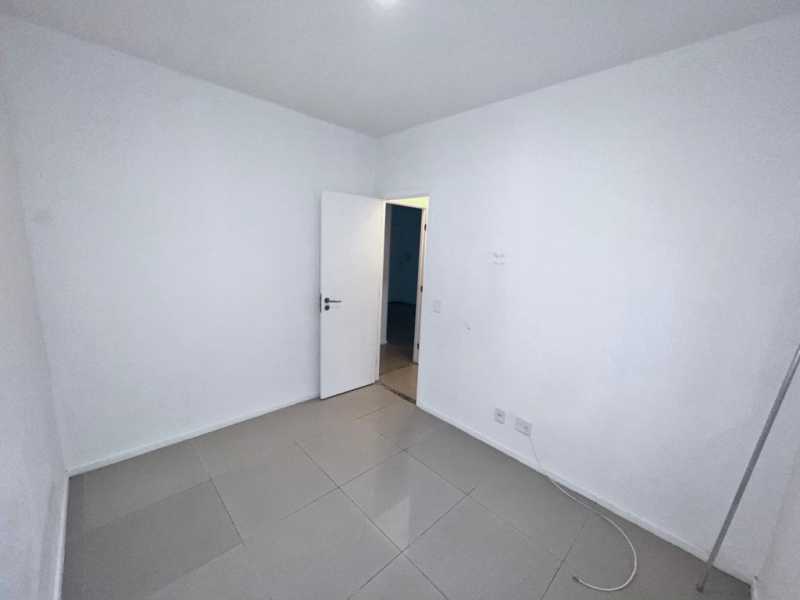 Apartamento à venda com 2 quartos, 68m² - Foto 11