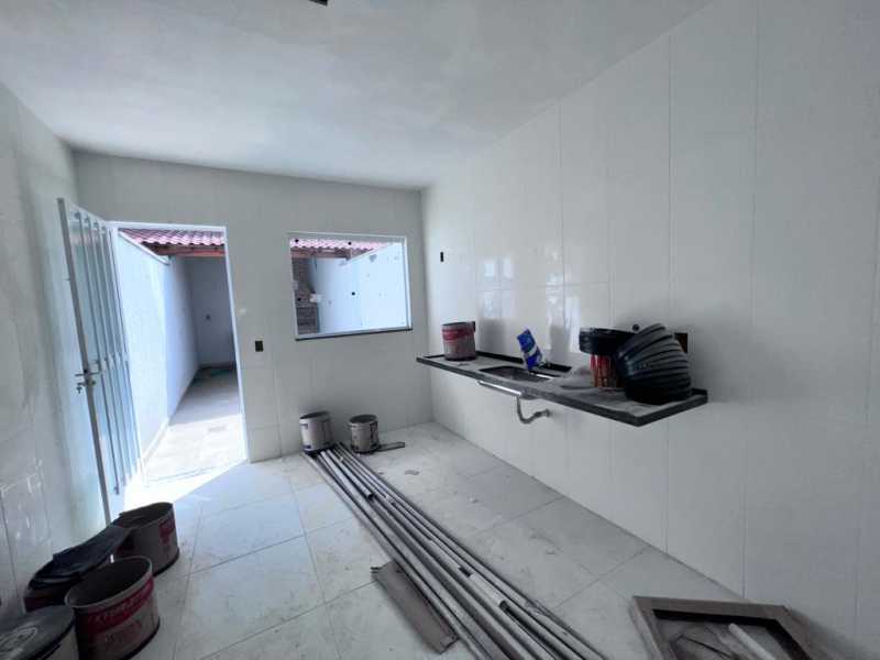 Casa à venda com 2 quartos, 80m² - Foto 13