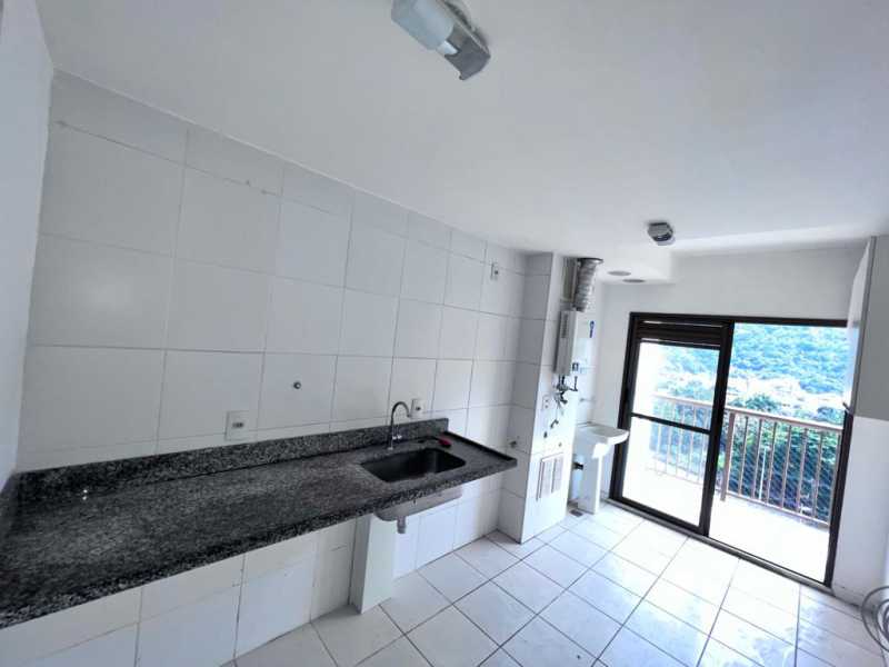 Apartamento à venda com 3 quartos, 86m² - Foto 22