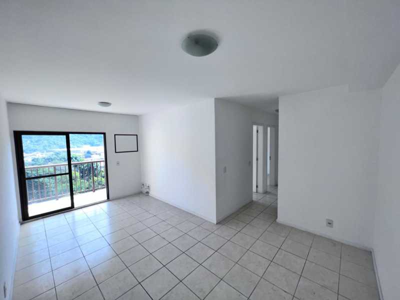 Apartamento à venda com 3 quartos, 86m² - Foto 1