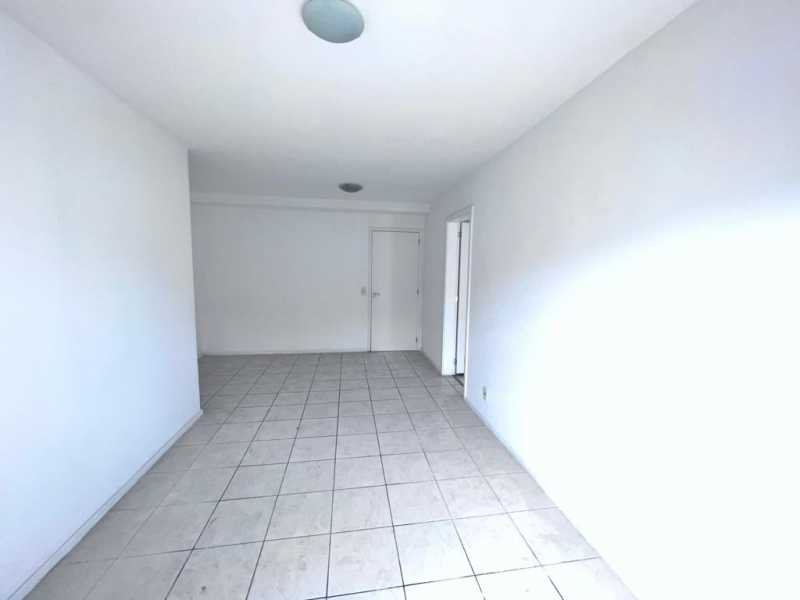 Apartamento à venda com 3 quartos, 86m² - Foto 5