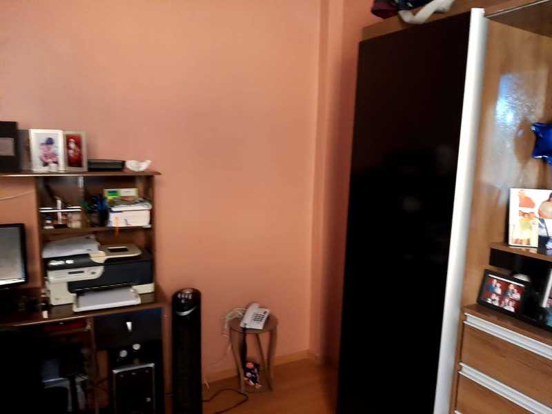 Apartamento à venda com 2 quartos, 68m² - Foto 4