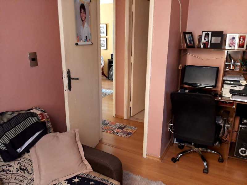 Apartamento à venda com 2 quartos, 68m² - Foto 9