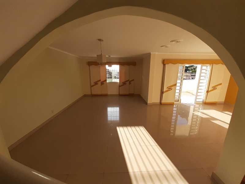 Casa à venda com 4 quartos, 417m² - Foto 6