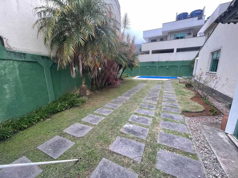 Casa de Condomínio à venda com 3 quartos, 230m² - Foto 24