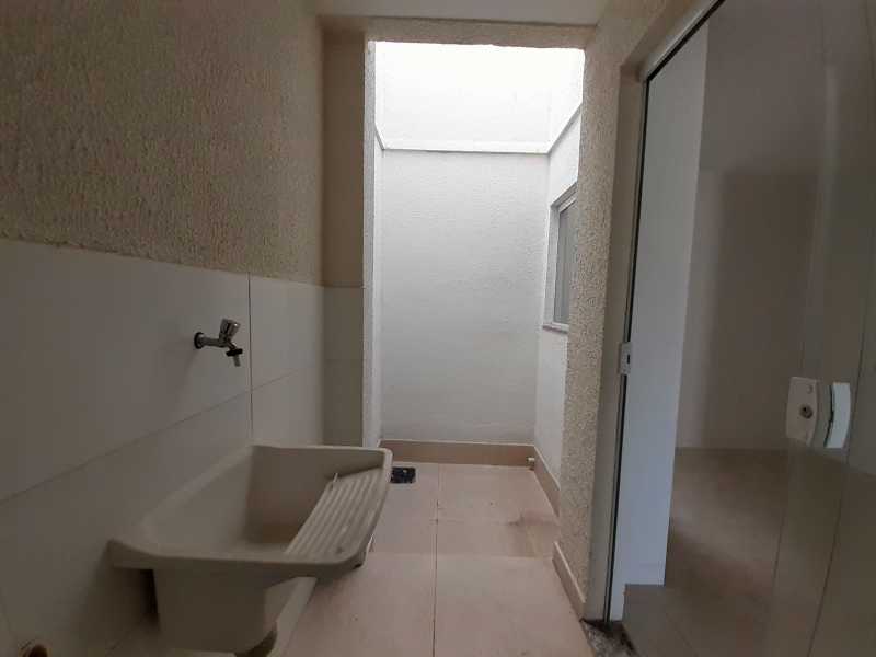 Casa à venda com 2 quartos, 100m² - Foto 11