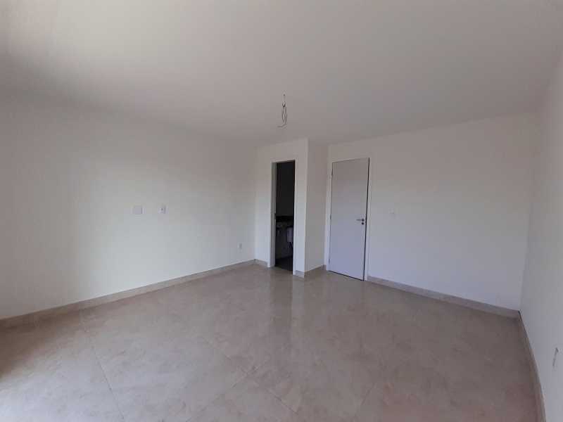 Casa à venda com 2 quartos, 100m² - Foto 18