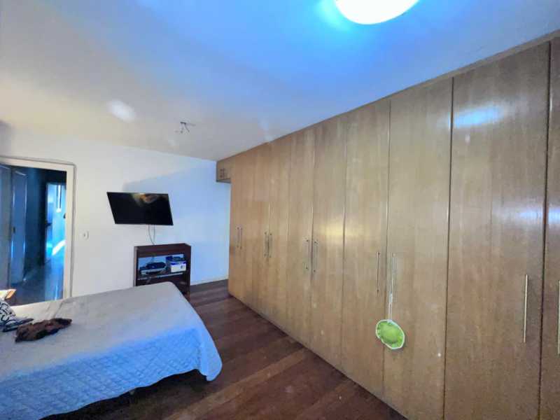 Apartamento à venda com 3 quartos, 188m² - Foto 22