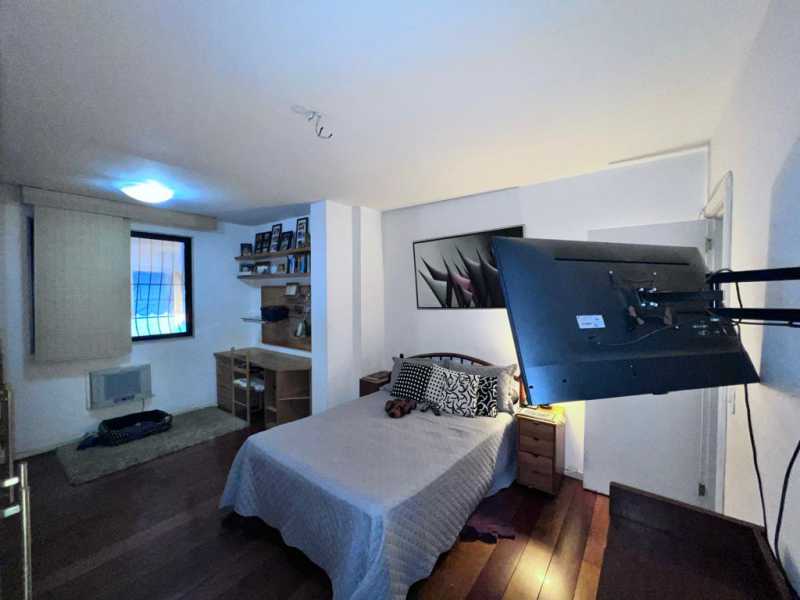 Apartamento à venda com 3 quartos, 188m² - Foto 24