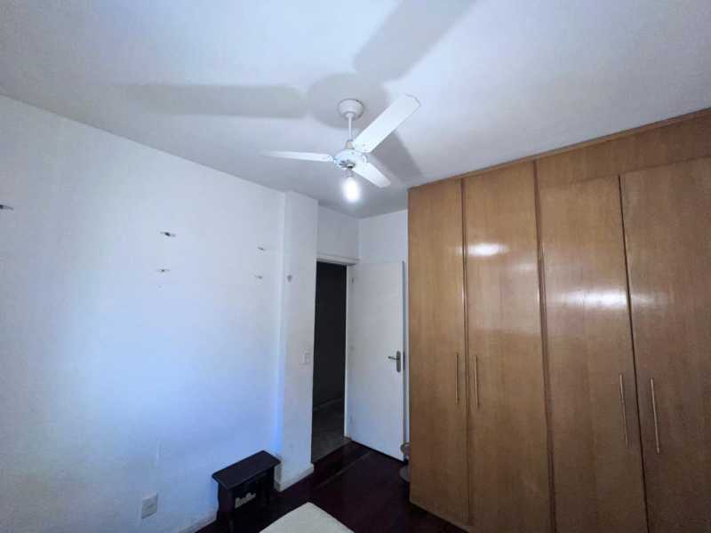 Apartamento à venda com 3 quartos, 188m² - Foto 19