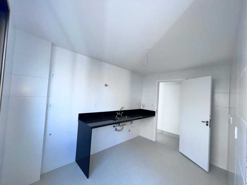 Apartamento à venda com 3 quartos, 110m² - Foto 18