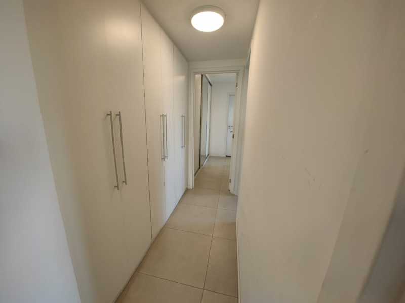 Apartamento à venda com 3 quartos, 102m² - Foto 4