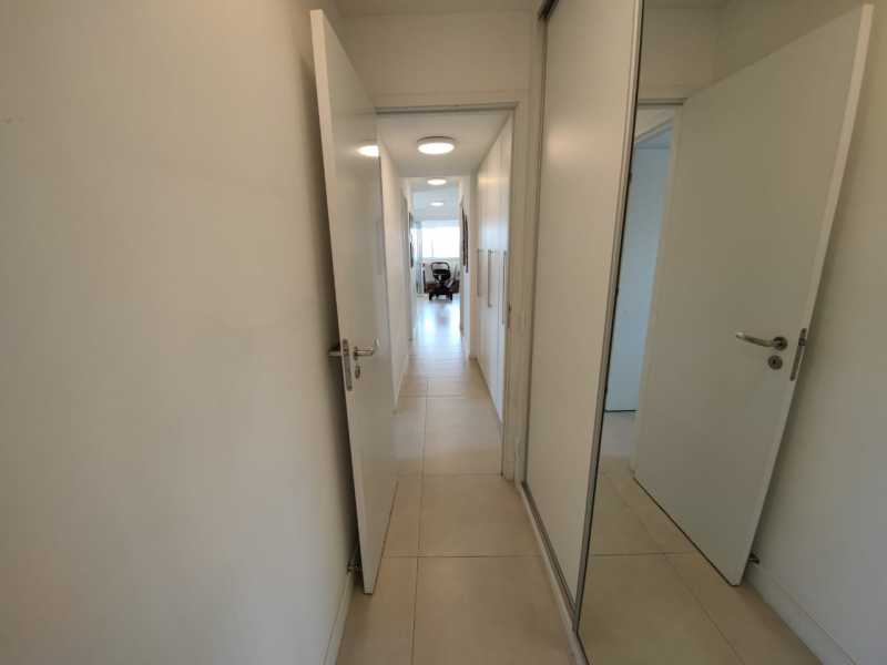 Apartamento à venda com 3 quartos, 102m² - Foto 17