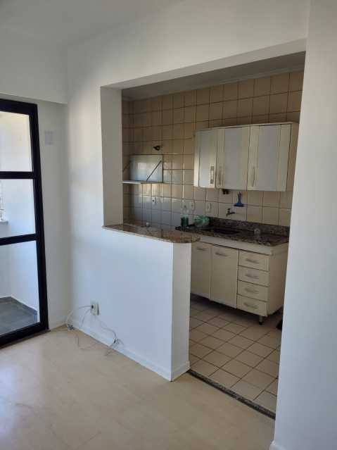 Apartamento à venda com 2 quartos, 65m² - Foto 7