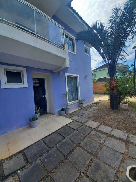 Casa de Condomínio à venda com 4 quartos, 250m² - Foto 1