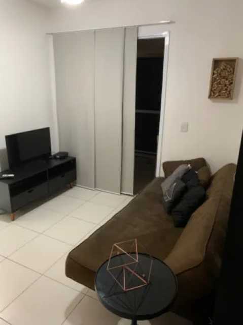 Apartamento à venda com 2 quartos, 67m² - Foto 9