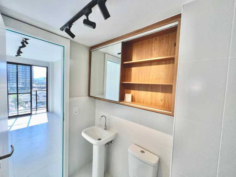 Apartamento à venda com 2 quartos, 67m² - Foto 10