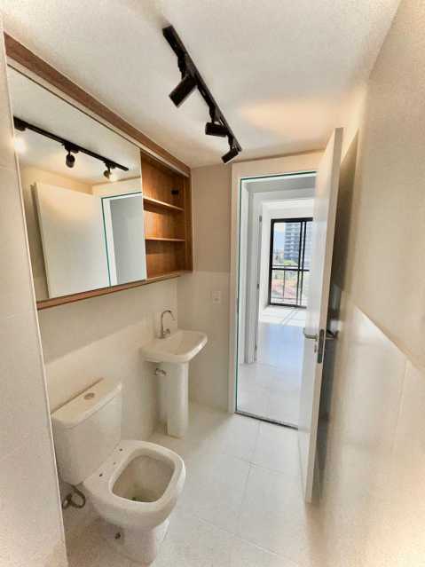 Apartamento à venda com 2 quartos, 67m² - Foto 9