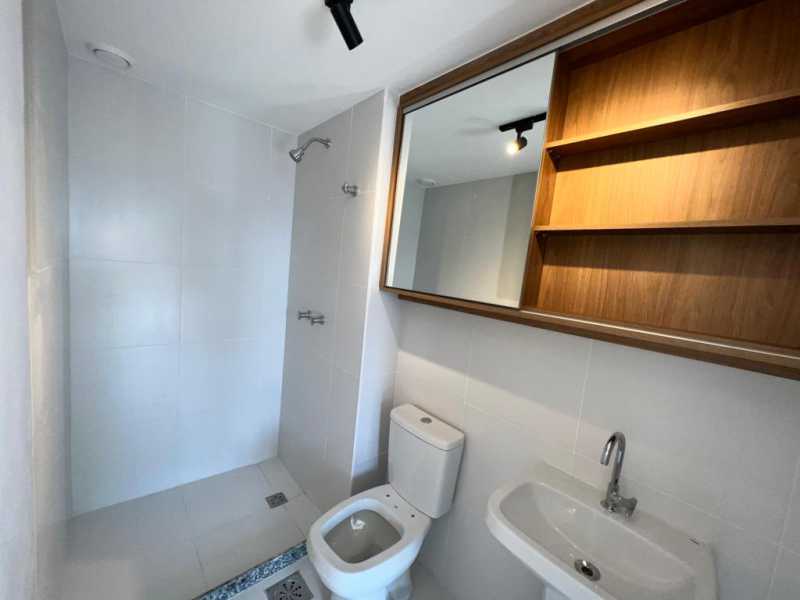 Apartamento à venda com 2 quartos, 67m² - Foto 18