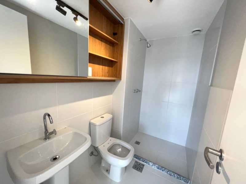 Apartamento à venda com 2 quartos, 67m² - Foto 19