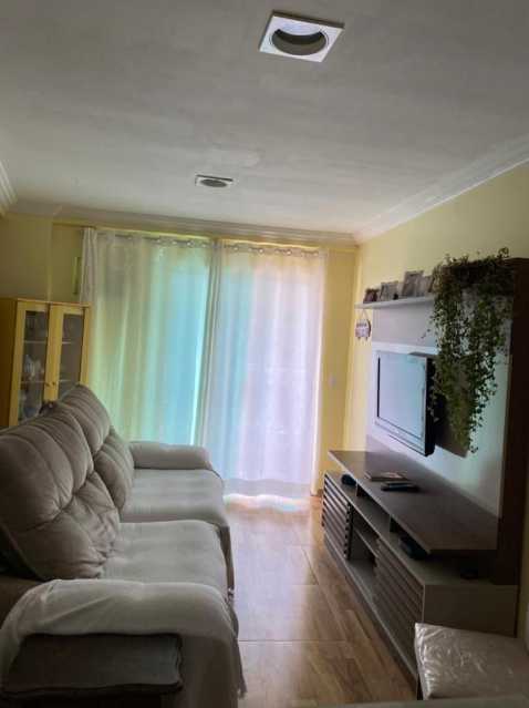 Apartamento à venda com 2 quartos, 64m² - Foto 4