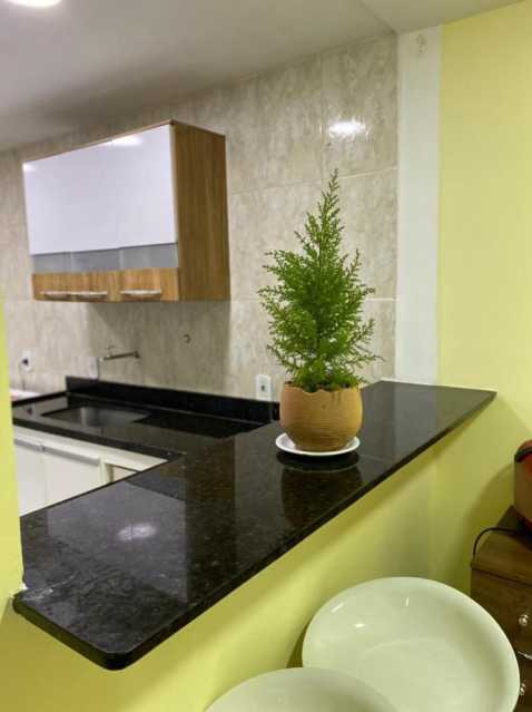 Apartamento à venda com 2 quartos, 64m² - Foto 8