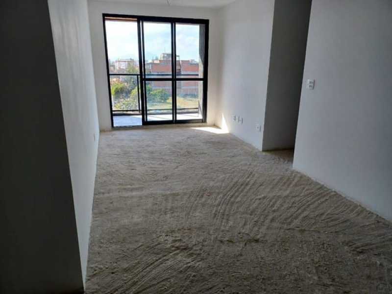 Apartamento à venda com 3 quartos, 75m² - Foto 3