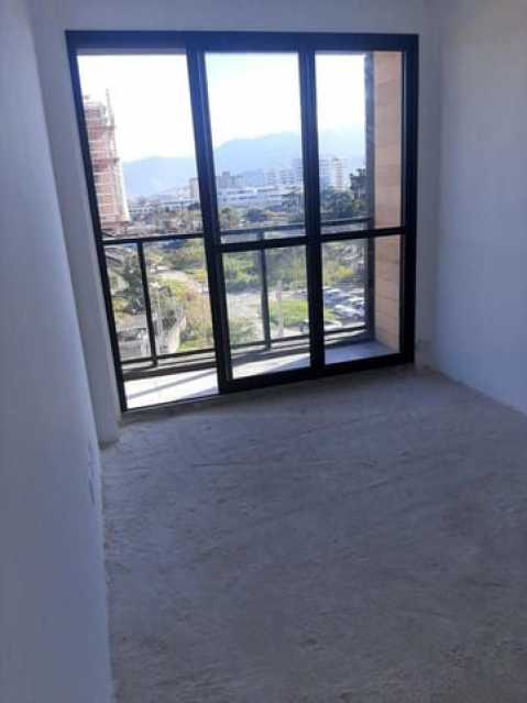 Apartamento à venda com 3 quartos, 75m² - Foto 4