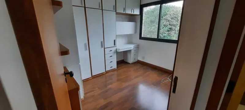 Apartamento à venda com 3 quartos, 216m² - Foto 14