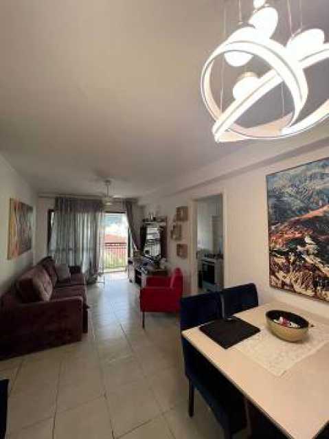 Apartamento à venda com 2 quartos, 68m² - Foto 4