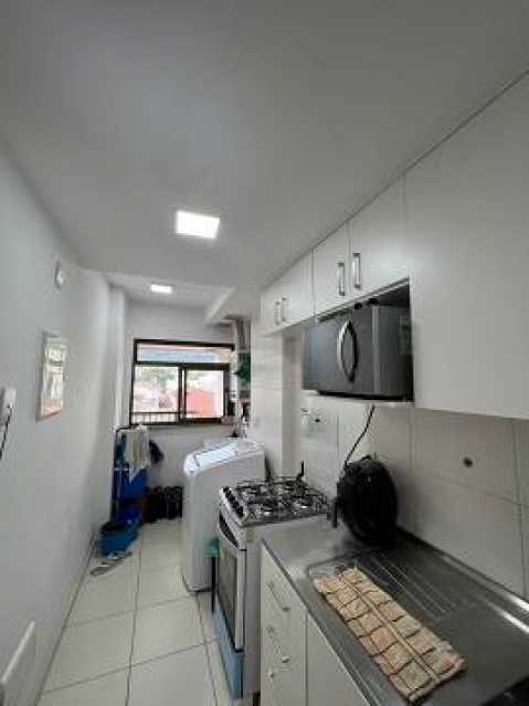 Apartamento à venda com 2 quartos, 68m² - Foto 19