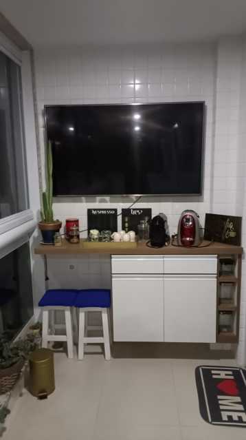 Apartamento à venda com 3 quartos, 86m² - Foto 4