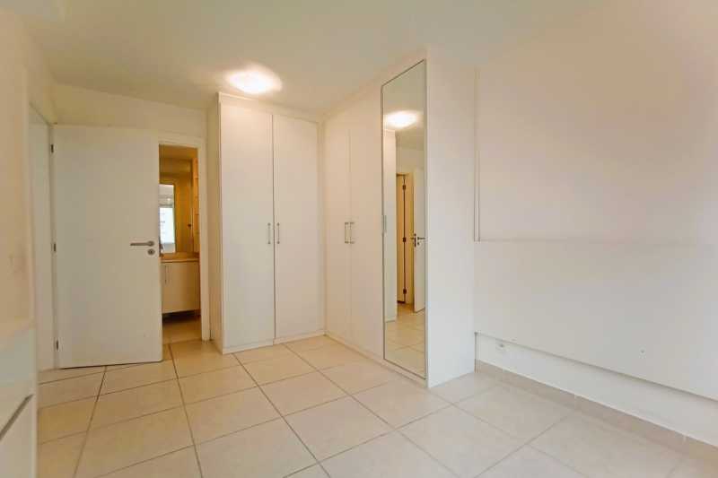 Apartamento à venda com 2 quartos, 56m² - Foto 18