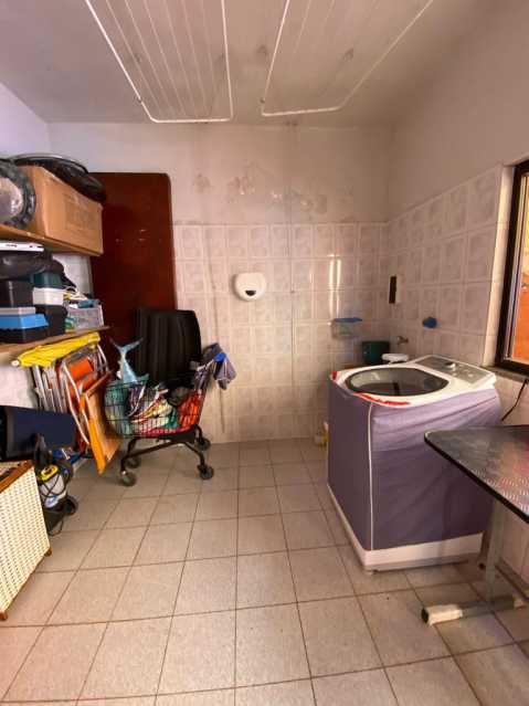 Casa de Condomínio à venda com 4 quartos, 350m² - Foto 16