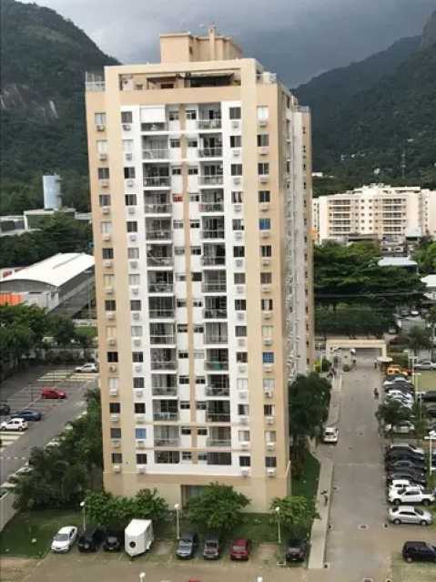 Apartamento à venda com 3 quartos, 70m² - Foto 2