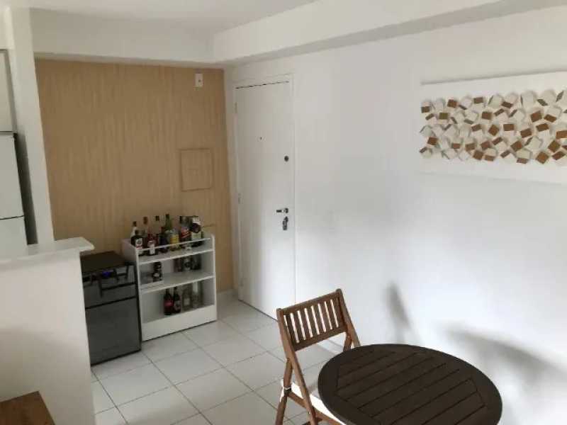 Apartamento à venda com 3 quartos, 70m² - Foto 12