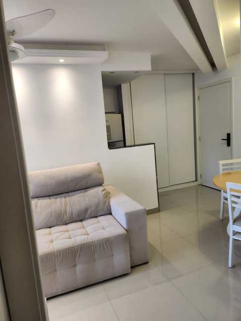 Apartamento à venda com 2 quartos, 60m² - Foto 6