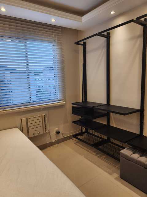 Apartamento à venda com 2 quartos, 60m² - Foto 9